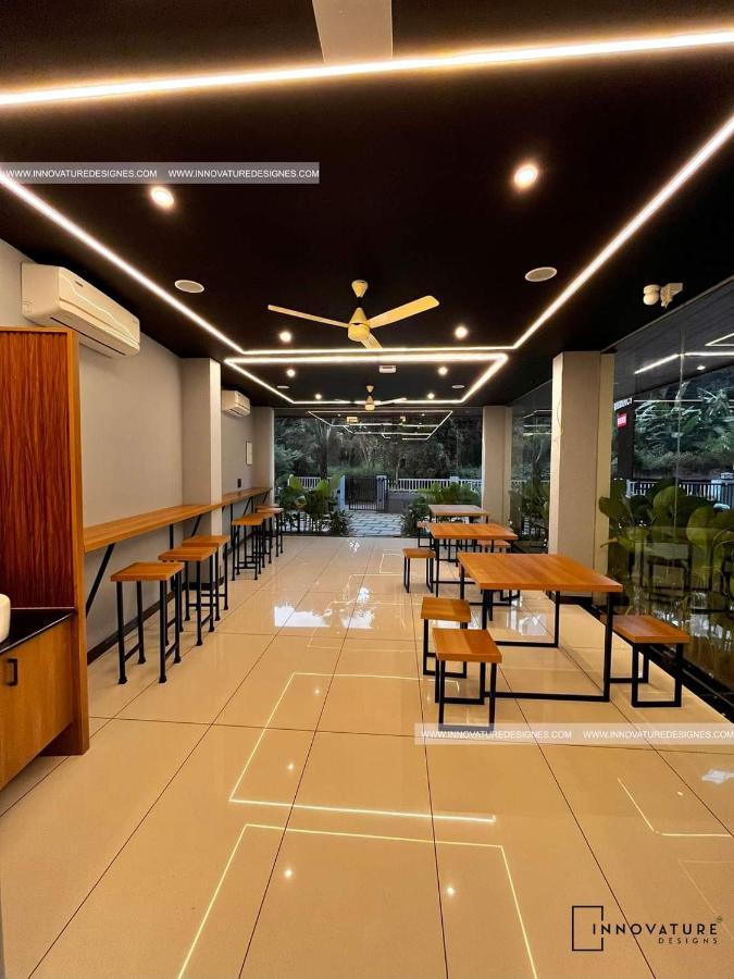 Hotel 24Inn Residency Pathanāmthitta Extérieur photo